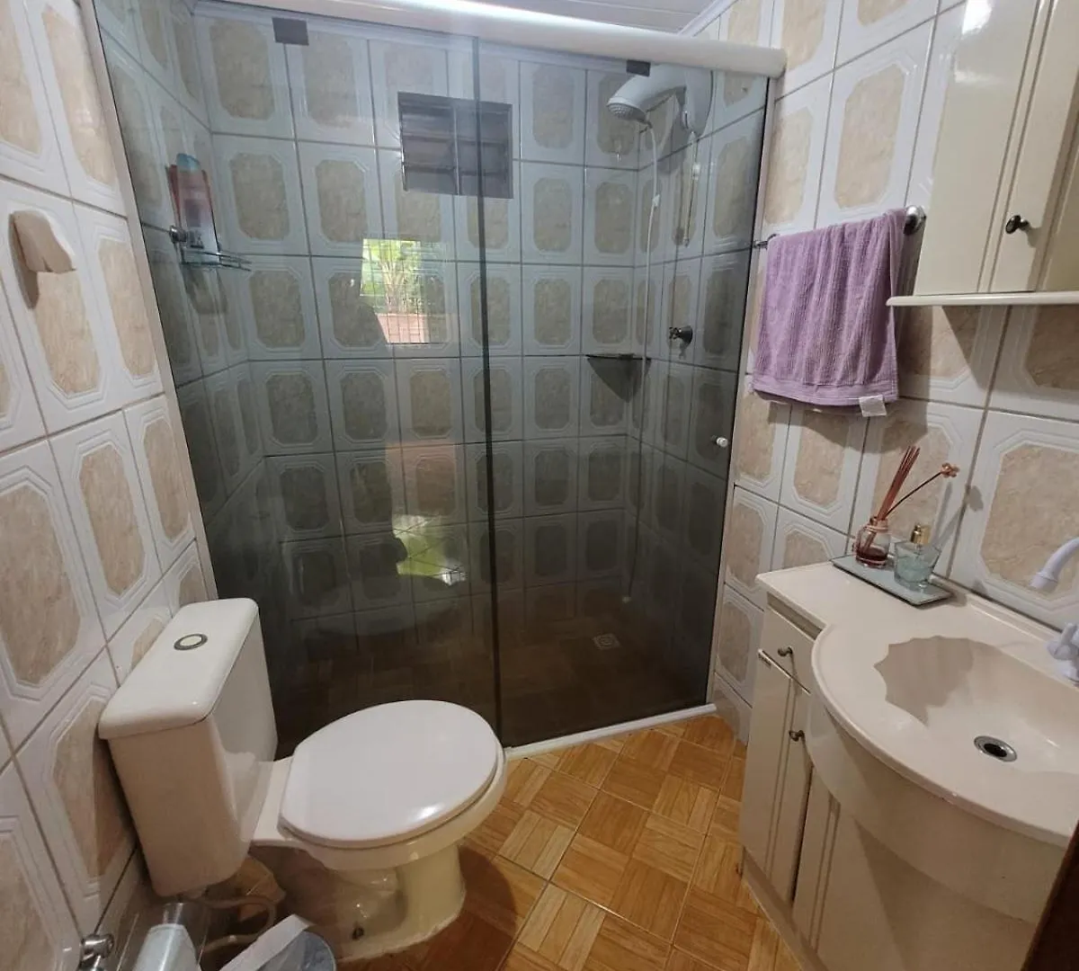 Casa Amarela Na Lagoa De Ibiraquera Imbituba  Brasil